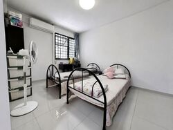 Blk 215 Boon Lay Place (Jurong West), HDB 3 Rooms #565151181
